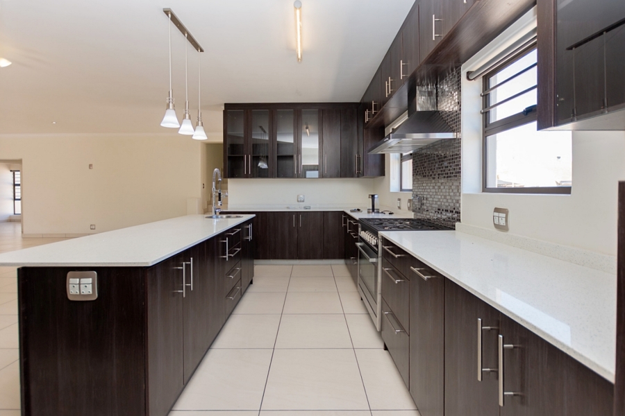 5 Bedroom Property for Sale in Country Club Western Cape